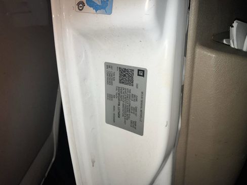 Used 2020 Chevrolet Express 2500 image 5