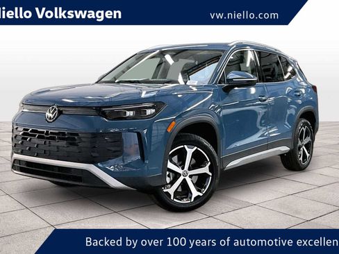 New 2026 Volkswagen Tiguan SE image 1