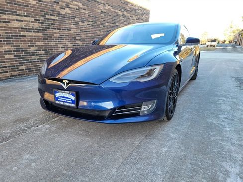 Used 2017 Tesla Model S image 39