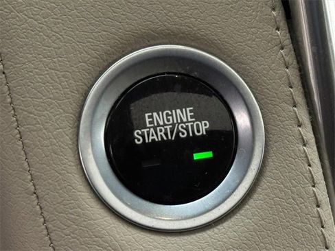 Used 2019 Cadillac Escalade Premium Luxury image 18