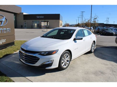 Used 2024 Chevrolet Malibu LT image 7