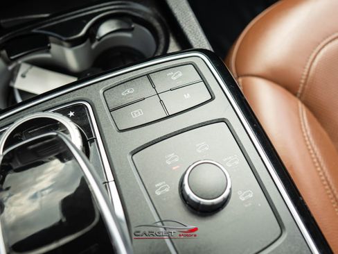 Used 2019 Mercedes-Benz GLE 43 AMG 4MATIC w/ Premium 3 Package image 37