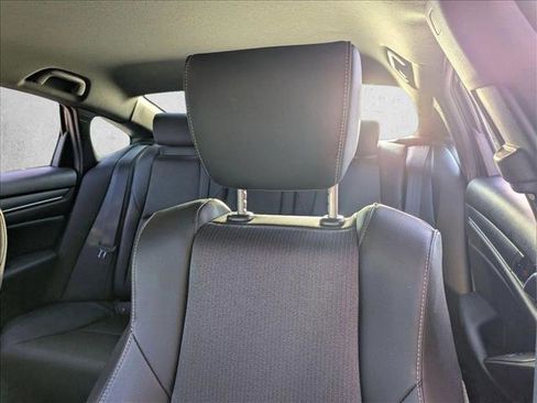 Used 2018 Honda Accord Sport image 14