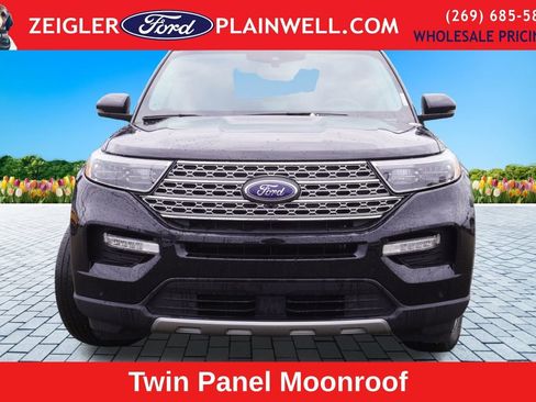 Used 2023 Ford Explorer Limited w/ Limited Technology Package image 12