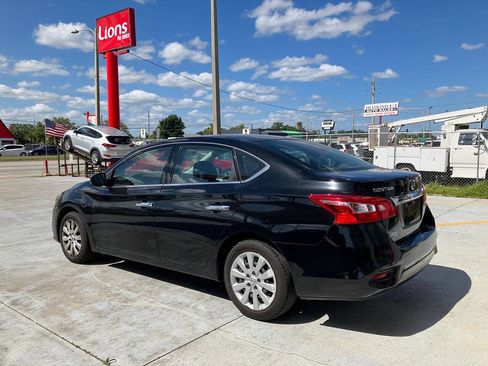 Used 2019 Nissan Sentra S FWD image 5