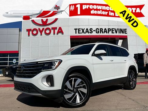 Used 2025 Volkswagen Atlas SE image 1