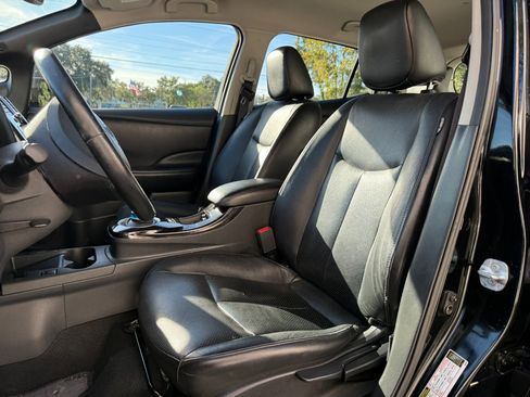 Used 2013 Nissan Leaf SL w/ Premium Pkg image 20