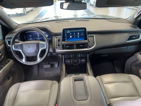 Used 2024 Chevrolet Tahoe Z71 w/ Luxury Package AWD/4WD image 12