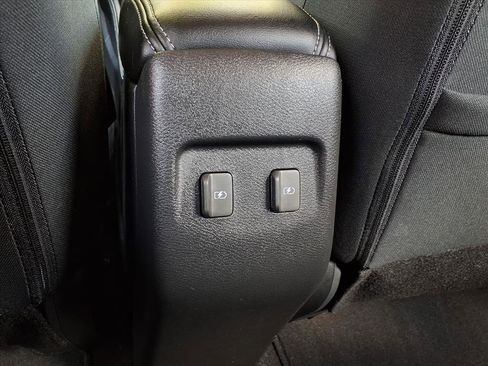 Certified 2024 Nissan Kicks SV image 25