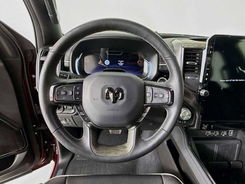 Used 2025 RAM 1500 Limited AWD/4WD image 15