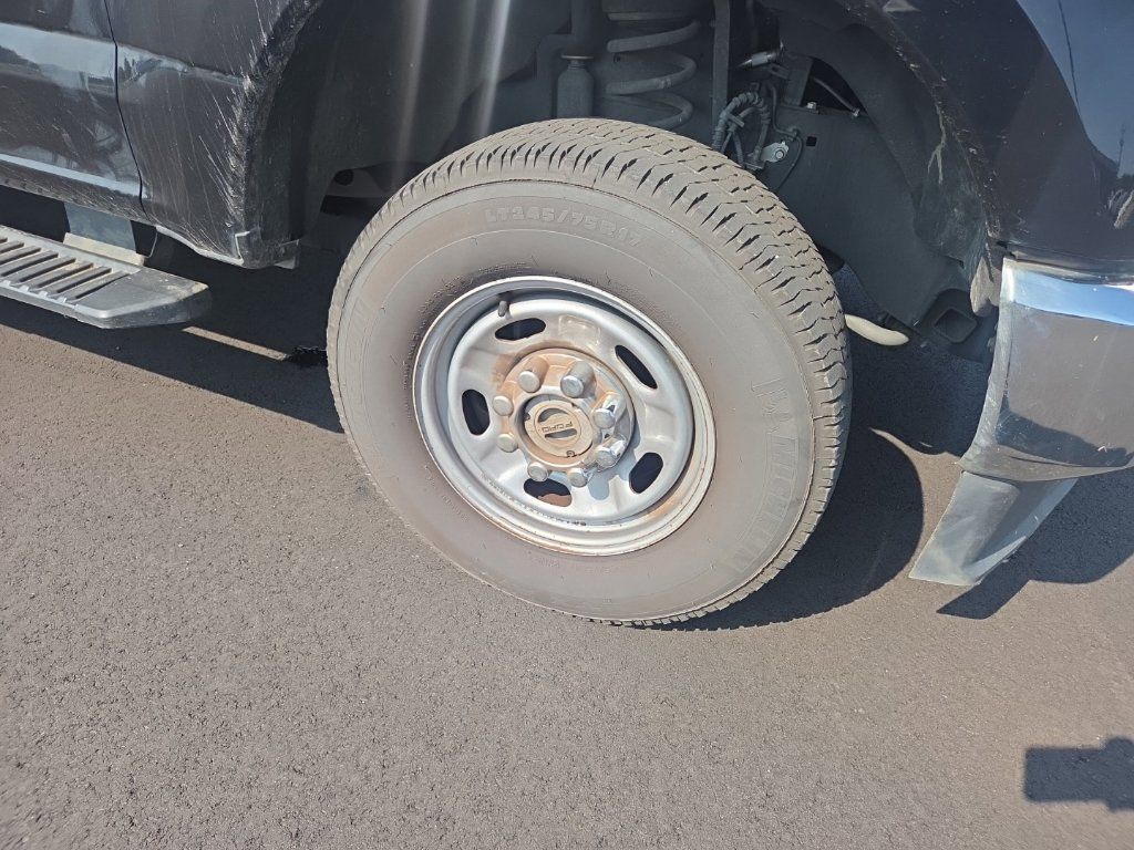 Used 2021 Ford F250 XL w/ Power Equipment Group AWD/4WD image 13