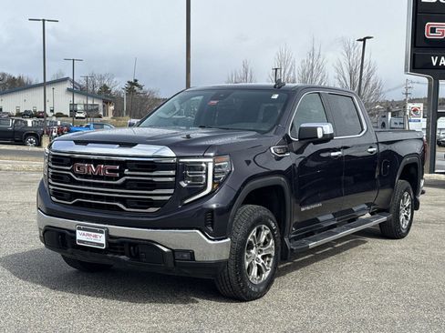 Used 2022 GMC Sierra 1500 SLT w/ SLT Convenience Package image 1