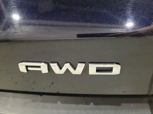 Used 2022 GMC Acadia SLT w/ GMC Pro Grade Package image 79