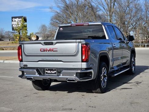 New 2026 GMC Sierra 1500 SLT w/ SLT Premium Package image 4
