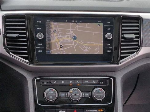 Used 2022 Volkswagen Atlas SEL R-Line image 13