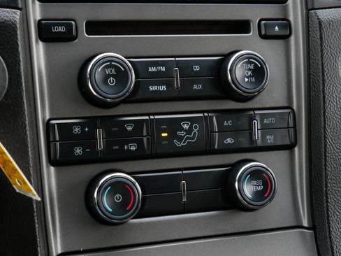 Used 2011 Ford Taurus SEL w/ 201A Rapid Spec Order Code image 23