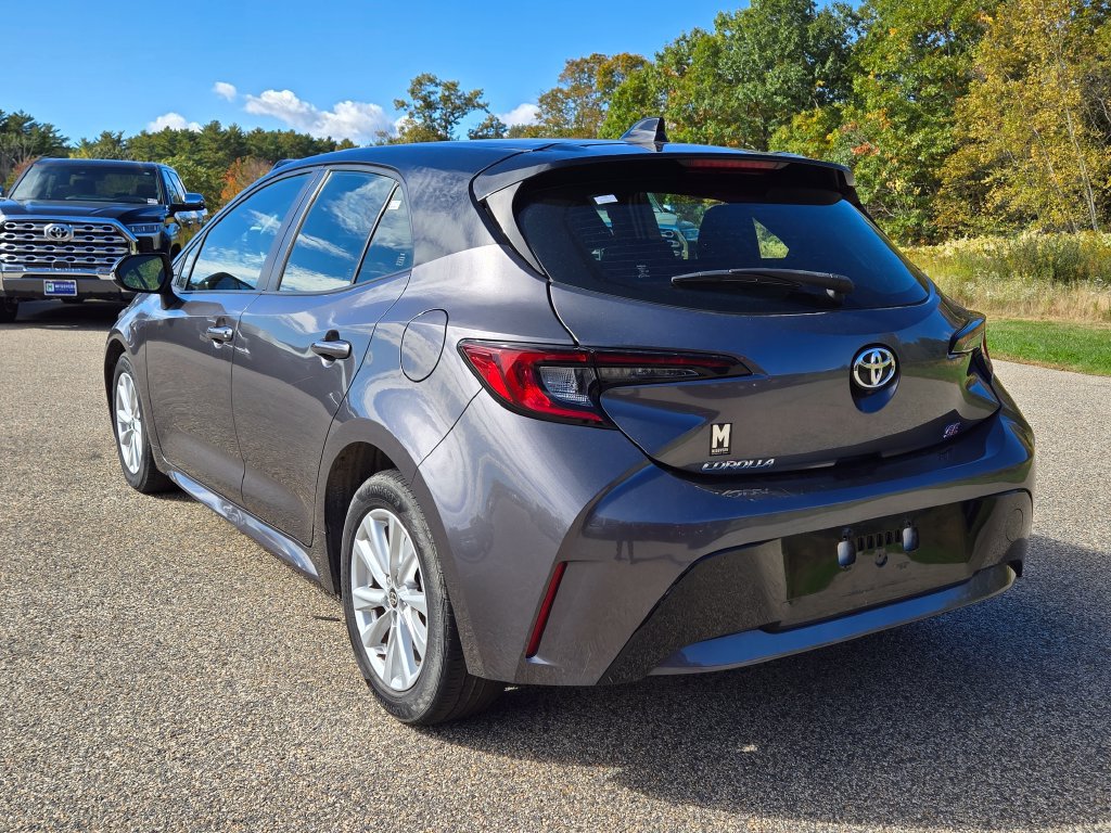 Used 2023 Toyota Corolla SE FWD image 3