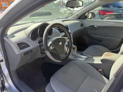 Used 2011 Chevrolet Malibu LS image 10