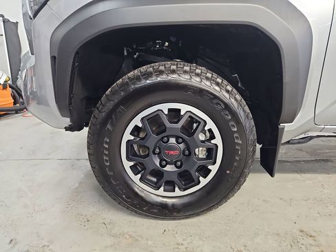 Certified 2024 Toyota Tacoma TRD Off-Road w/ TRD Off Road Upgrade Package AWD/4WD image 10