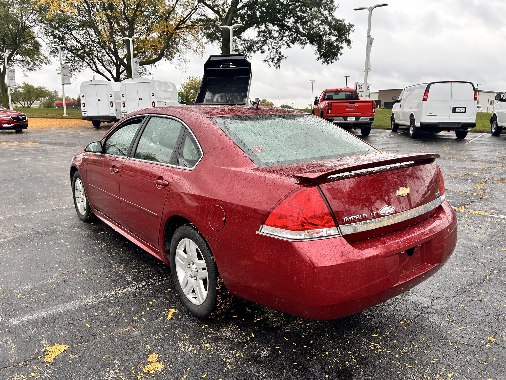 Used 2011 Chevrolet Impala LT w/ Luxury Edition Package FWD image 5