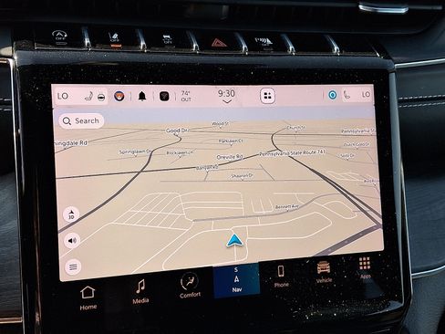 Used 2023 Jeep Grand Cherokee Overland w/ Luxury Tech Group IV image 19