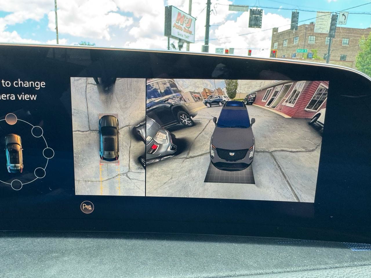 Used 2025 Cadillac XT4 Sport AWD/4WD image 21