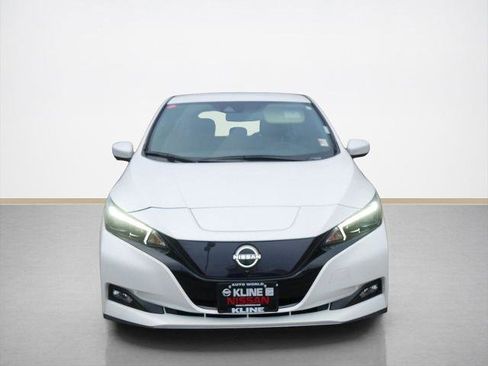 Certified 2025 Nissan Leaf SV Plus image 8