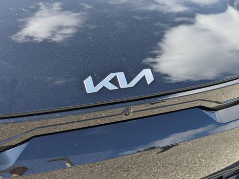 Used 2025 Kia EV6 Light w/ Light LR Technology Package RWD image 11