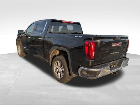 Used 2025 GMC Sierra 1500 SLT AWD/4WD image 3