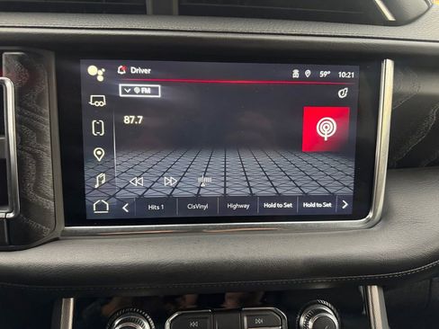 Used 2022 GMC Yukon Denali w/ Denali Premium Package image 26