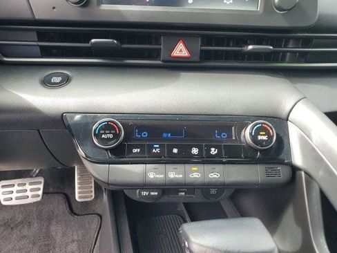 Certified 2025 Hyundai Elantra Sport image 28