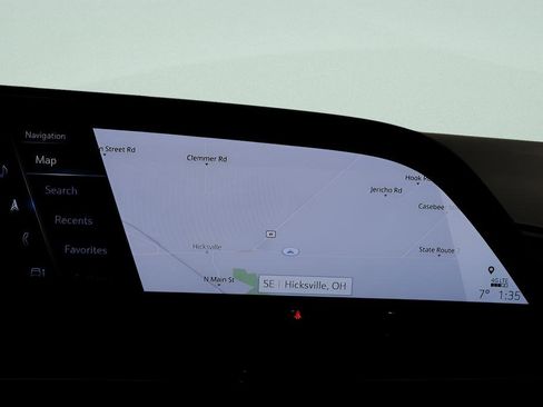 Used 2024 Cadillac Escalade ESV Sport Platinum w/ LPO, ONYX Package image 18