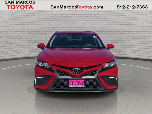 Used 2024 Toyota Camry SE w/ Convenience Package FWD image 2