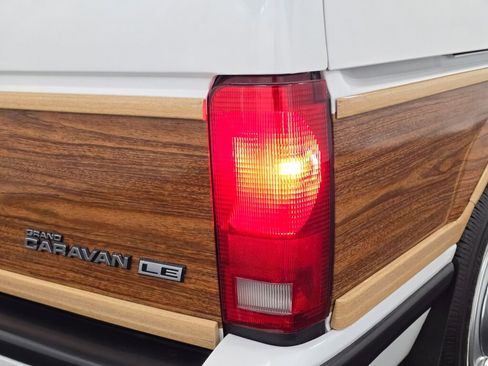 Used 1990 Dodge Grand Caravan LE image 48