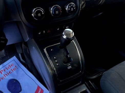 Used 2017 Jeep Patriot Latitude image 74