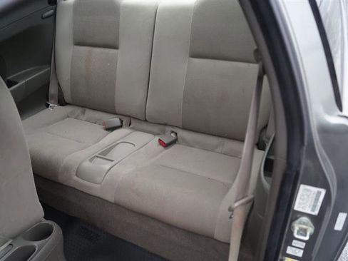 Used 2005 Acura RSX Coupe with 5-speed AT image 26