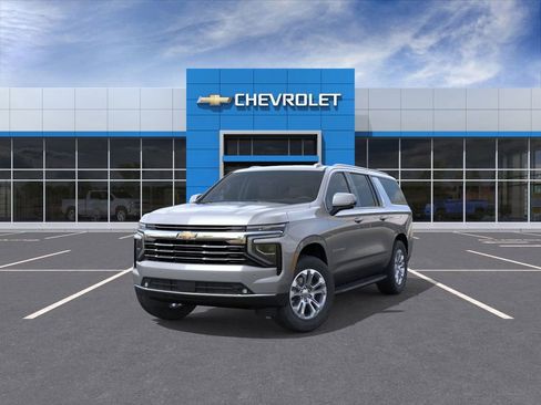 New 2026 Chevrolet Suburban LT w/ Comfort Package image 8