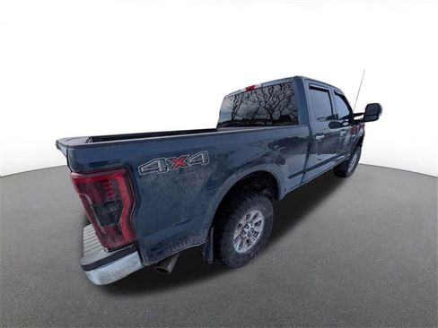 Used 2019 Ford F250 XLT w/ XLT Premium Package image 5