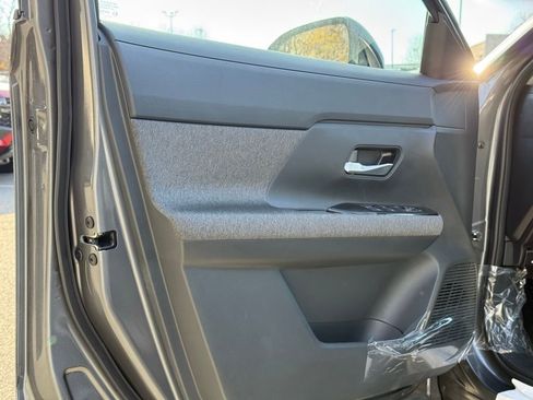 New 2026 Nissan Kicks SV w/ SV Premium Package image 20