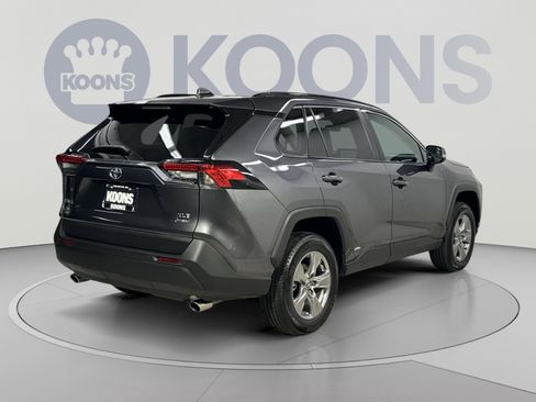 Used 2025 Toyota RAV4 XLE AWD/4WD image 20