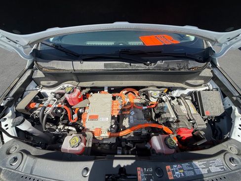 Used 2023 Chevrolet Bolt EUV LT w/ Convenience Package FWD image 31