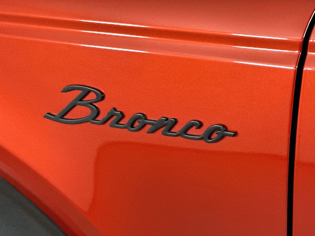 Used 2022 Ford Bronco 4-Door AWD/4WD image 26