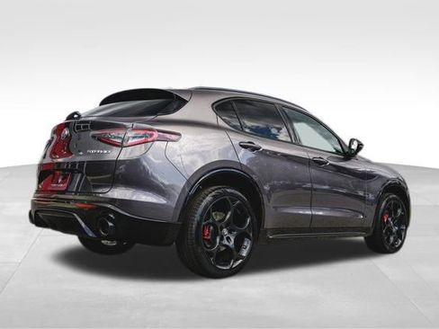 New 2025 Alfa Romeo Stelvio Sprint image 12