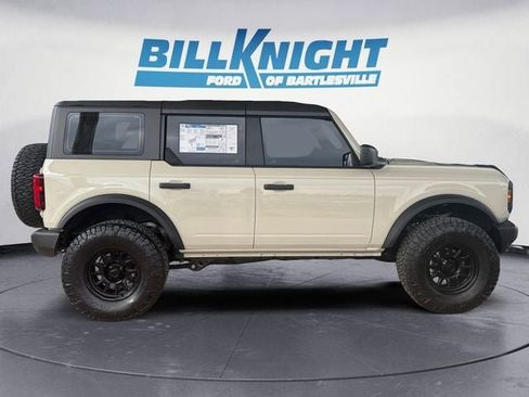 New 2025 Ford Bronco 4-Door image 6