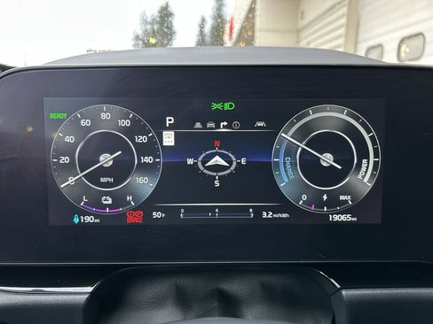 Used 2024 Kia Niro Wind w/ Wind Preserve Package image 26