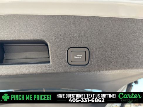 New 2026 Chevrolet Traverse Z71 w/ Enhanced Driving Package image 9