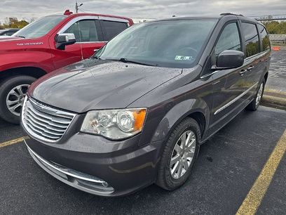 Used 2016 Chrysler Town & Country Touring