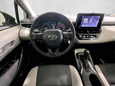 Used 2024 Toyota Corolla LE FWD image 7