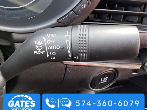 Used 2025 MAZDA MAZDA3 s image 25