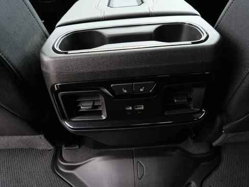 Used 2022 GMC Sierra 1500 AT4 w/ AT4 Preferred Package AWD/4WD image 25